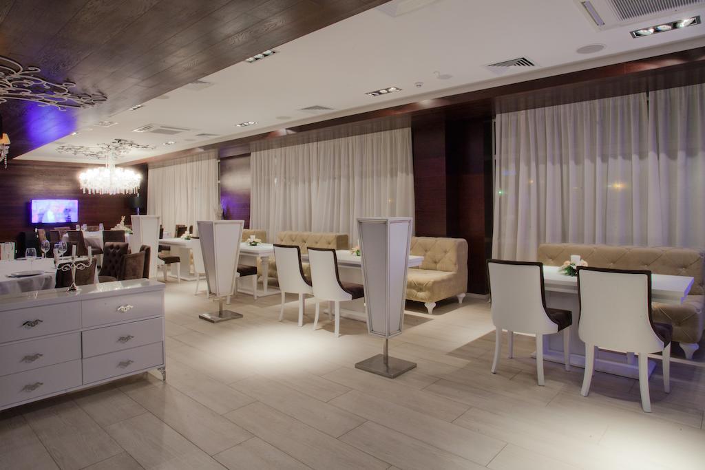 Orly Park-Hotel Kiev Buitenkant foto